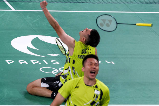 進攻型or防守型？十大頂級羽毛球拍優(yōu)缺點解析