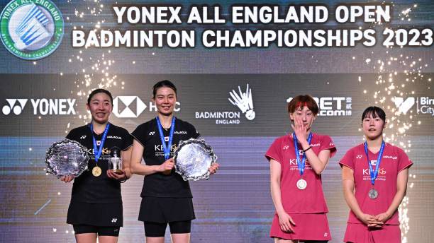 羽毛球雙打發(fā)球邊界怎么算？避免犯規(guī)的關(guān)鍵點(diǎn)