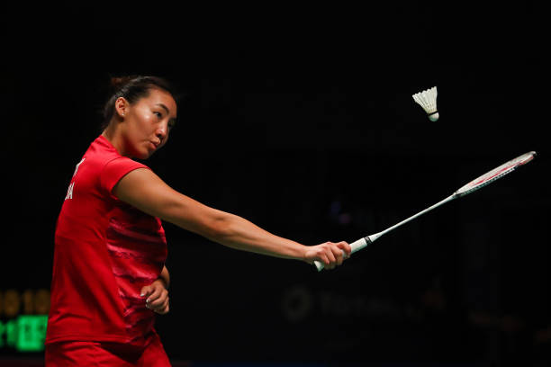 羽毛球裁判的“挑戰(zhàn)”規(guī)則：鷹眼回放如何影響比賽？