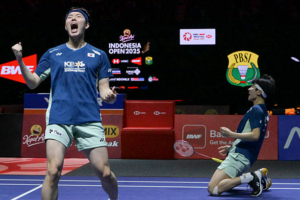 羽毛球拍選購(gòu)指南:如何花小錢買到專業(yè)級(jí)裝備