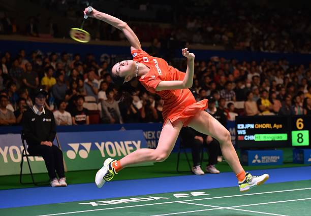 羽毛球單打出界判定技巧:從發(fā)球到回球的邊界規(guī)則