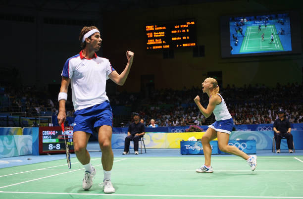 羽毛球場地劃線規(guī)則:如何正確測量尺寸?