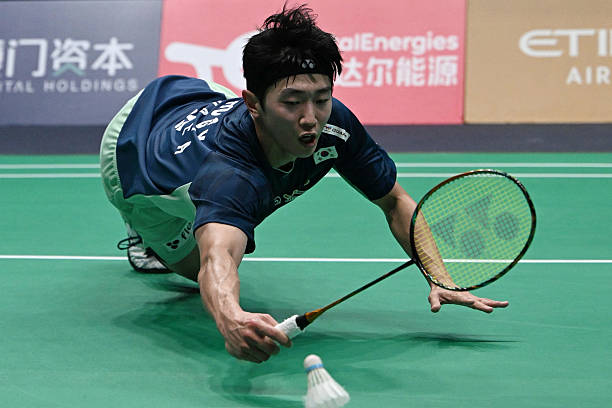 國貨崛起！李寧、威克多等國產(chǎn)羽毛球拍品牌實測