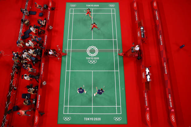 圖解少兒羽毛球:趣味訓(xùn)練與技巧提升