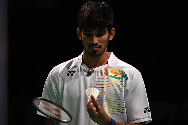 碳纖維vs鋁合金:初中生羽毛球拍材質(zhì)選購(gòu)指南