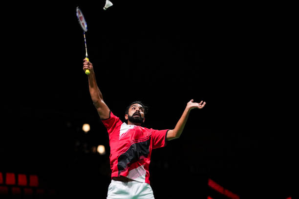 諶龍好高！身高+技術=無敵？解析他的戰(zhàn)術打法