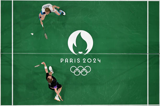 單打VS雙打扣殺技巧差異，實(shí)戰(zhàn)中如何靈活運(yùn)用？