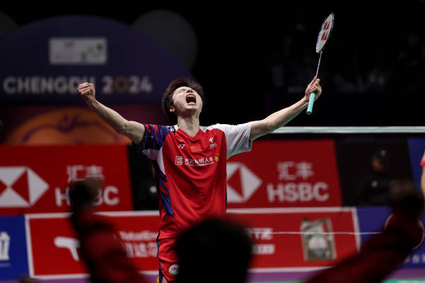 羽毛球步法訓(xùn)練:如何保持平衡與快速移動