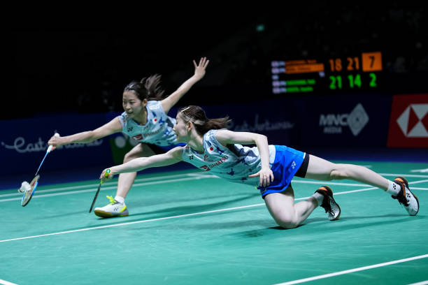 羽毛球發(fā)球動作分解：高遠(yuǎn)球、短球、反手發(fā)球詳解