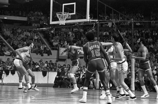 騎士vs猛龍：東部半決賽巔峰對決，誰將挺進(jìn)決賽？