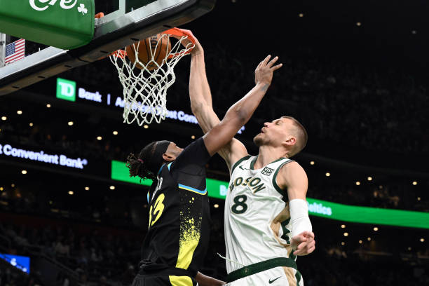 （以“球迷福音”切入，情感共鳴強烈）