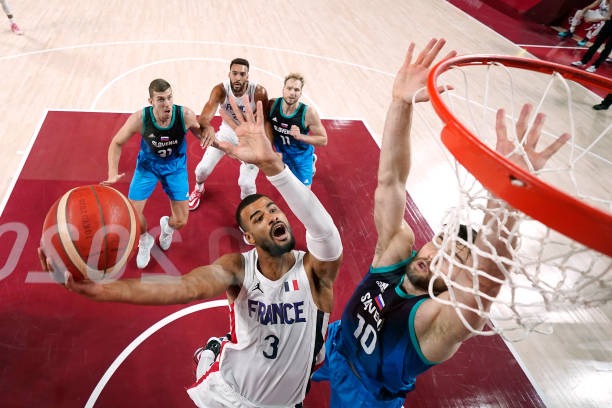 免費(fèi)看籃球比賽?這些平臺(tái)提供高清直播體驗(yàn)