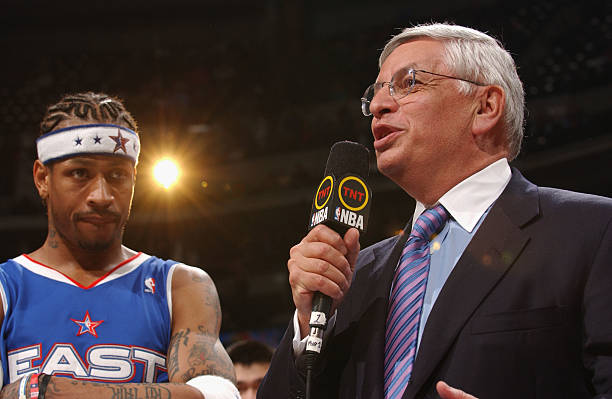 隨時(shí)隨地看球賽:移動(dòng)端籃球直播APP推薦