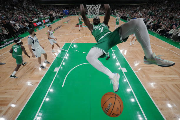 庫里投籃訓(xùn)練全解析:從熱身到實戰(zhàn)應(yīng)用