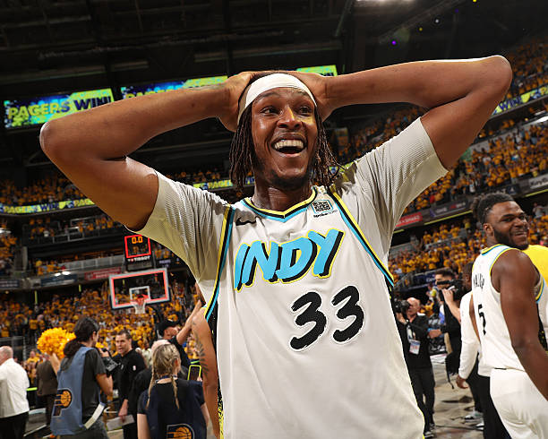 搶籃板球時(shí)的位置優(yōu)勢與規(guī)則限制