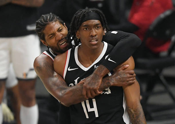 庫里投籃訓(xùn)練方法:從基礎(chǔ)練習(xí)到實戰(zhàn)應(yīng)用