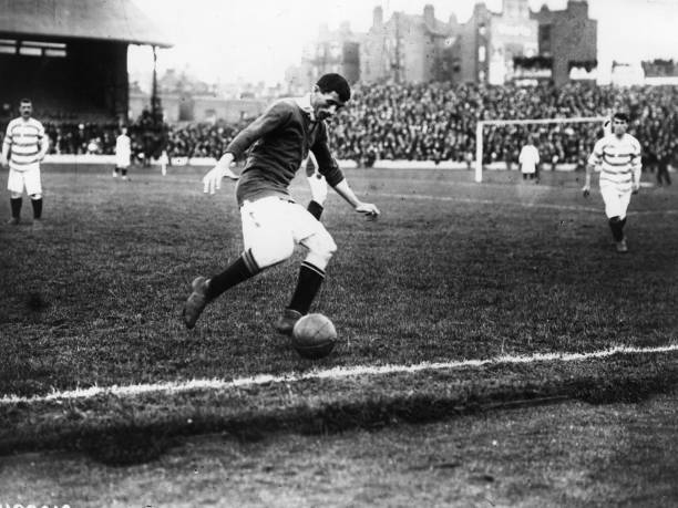 專業(yè)足球場VS業(yè)余足球場:每平方米造價(jià)對比