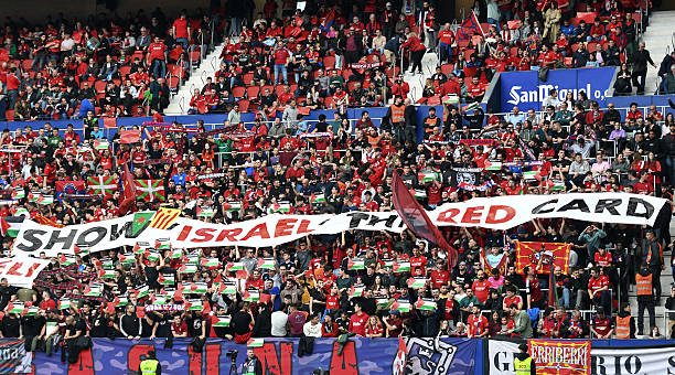 角球是怎么判罰的？裁判視角下的規(guī)則解讀