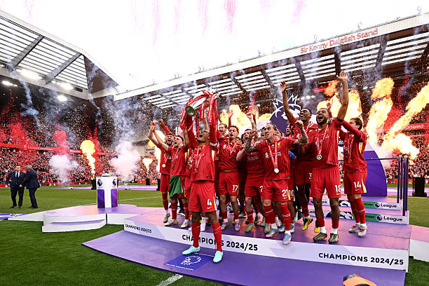 從門將視角看：最難以撲救的任意球是什么樣的？