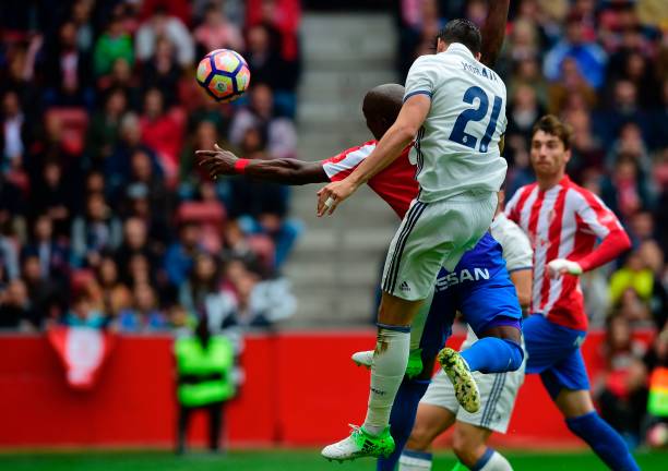 歐冠賽場(chǎng)上的法國(guó)雙星:登貝萊與姆巴佩的表現(xiàn)分析