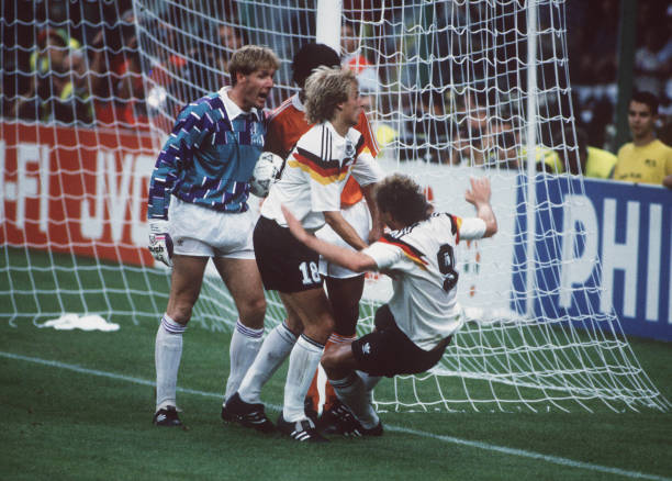 FM24定位球戰(zhàn)術(shù)搭配:如何根據(jù)球隊(duì)特點(diǎn)制定最佳方案