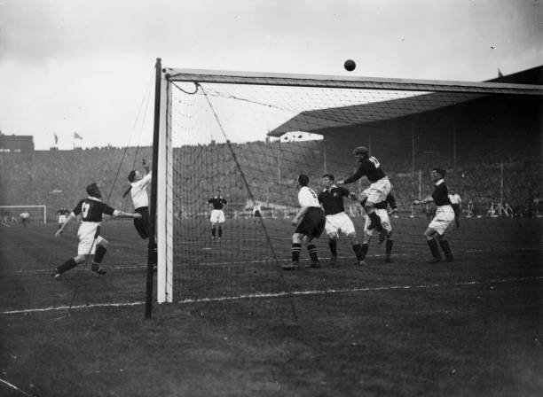 皇馬隊(duì)史最佳前鋒之爭：迪斯蒂法諾還是C羅？