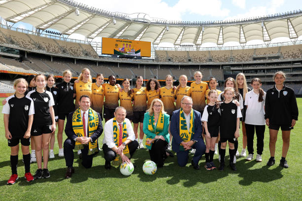 薩拉赫轉(zhuǎn)型10號(hào)位:利物浦新戰(zhàn)術(shù)體系的核心拼圖