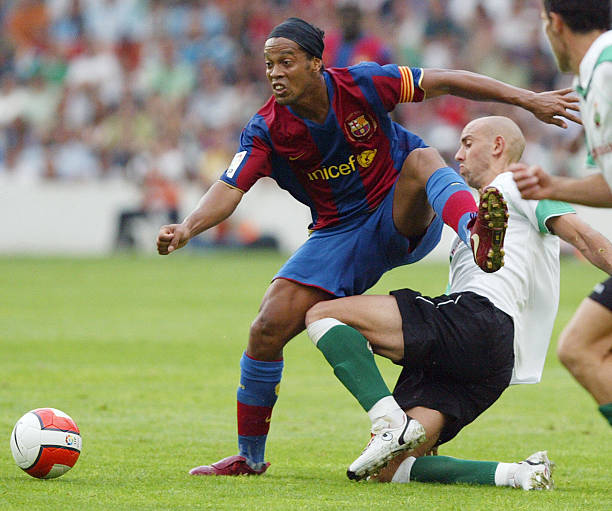 （風(fēng)格：設(shè)問、互動，引發(fā)讀者思考和討論）