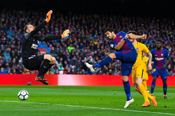 99-00賽季意甲冠軍爭(zhēng)奪戰(zhàn):拉齊奧逆轉(zhuǎn)尤文圖斯奪冠