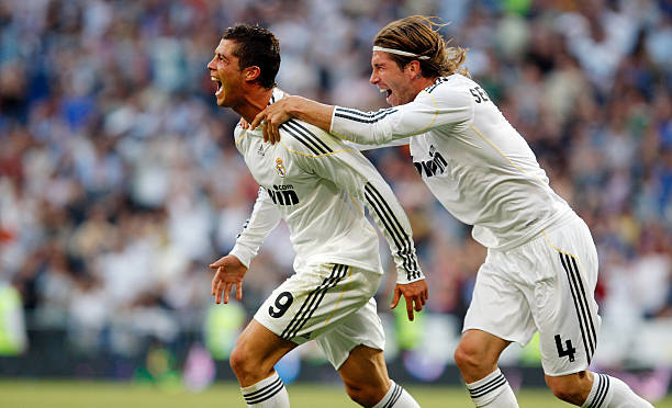 08年中超排行榜解析：魯能奪冠，哪些球隊(duì)表現(xiàn)亮眼？