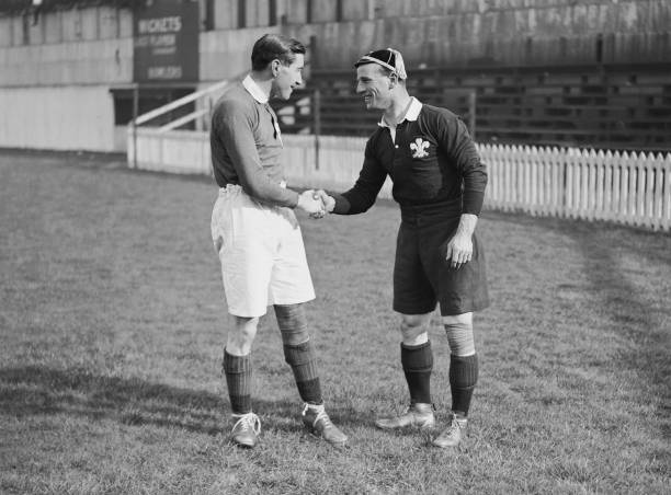 國(guó)足點(diǎn)球心理戰(zhàn):實(shí)況足球中的門將與射手對(duì)決