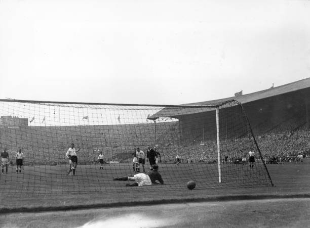 2020年全球足球轉(zhuǎn)會(huì)市場(chǎng)數(shù)據(jù)報(bào)告：誰(shuí)在瘋狂燒錢？