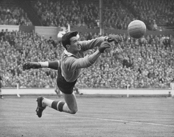 為何有些進(jìn)球不能慶祝？規(guī)則與文化的雙重影響