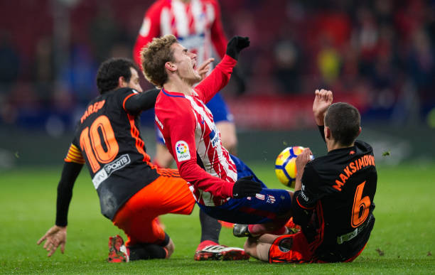 C羅金球獎(jiǎng)年份對(duì)比梅西：誰更勝一籌？