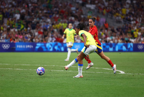 足球場尺寸指南:點球點與球門距離的國際標準