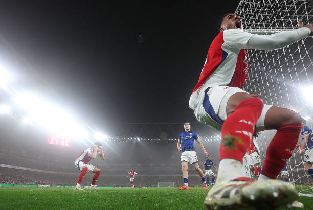 哈里·凱恩的金球獎前景：數(shù)據(jù)、表現(xiàn)與影響力分析