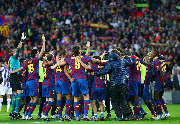 八人制足球場邊線、球門區(qū)和中圈的尺寸標準