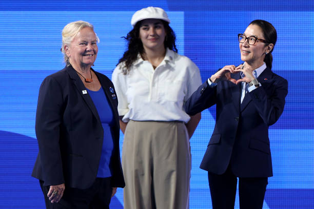 吳敏霞近期活動(dòng)盤點(diǎn)：公益、代言、家庭三不誤