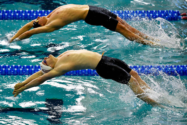 博爾特100米跑的時(shí)間與其他短跑運(yùn)動(dòng)員的對(duì)比