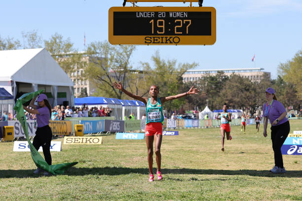 博爾特退役后的生活:從賽道到商界