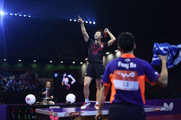 擦網球后如何繼續(xù)比賽？裁判和選手的處理方式