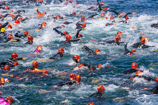 一小時運動消耗熱量:跑步和游泳的差異解析