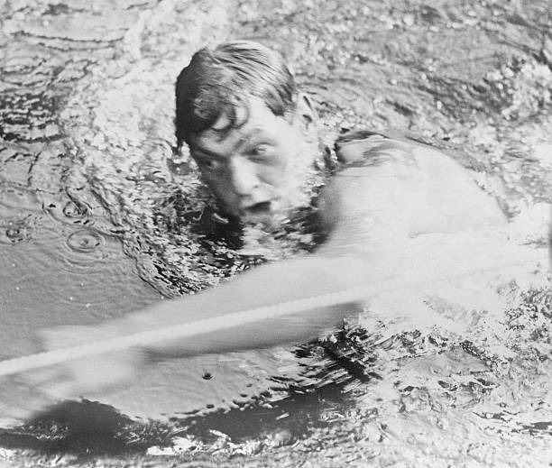 游泳安全防護知識培訓:游泳前的準備與注意事項