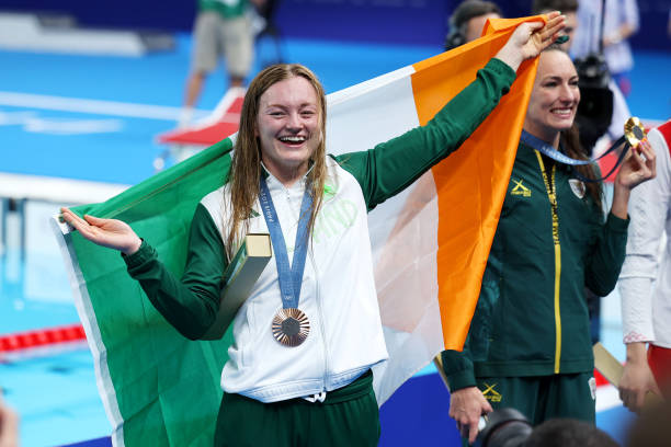 中國(guó)花樣游泳隊(duì)摘得2021年團(tuán)體金牌,完美演繹水中藝術(shù)