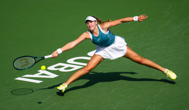 網(wǎng)球發(fā)球姿勢與叫法：如何正確喊出“OUT”和“FAULT”？