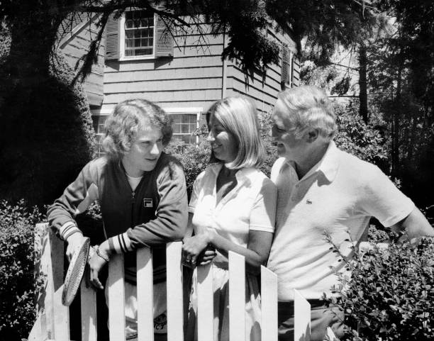 2016年溫網(wǎng)女雙冠軍:威廉姆斯姐妹的傳奇繼續(xù)