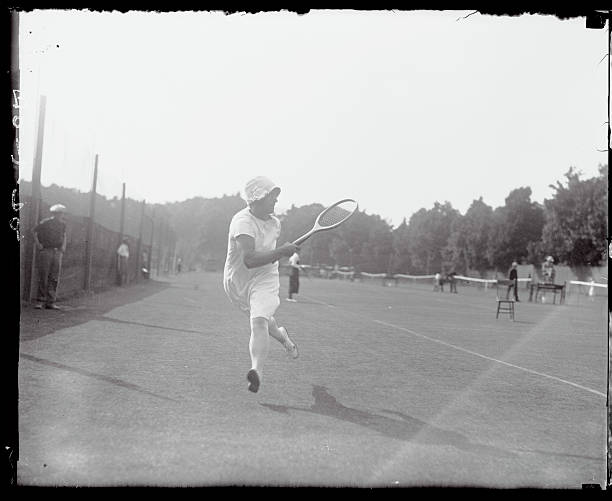 網(wǎng)球比賽中的發(fā)球順序:規(guī)則圖解與常見(jiàn)誤區(qū)