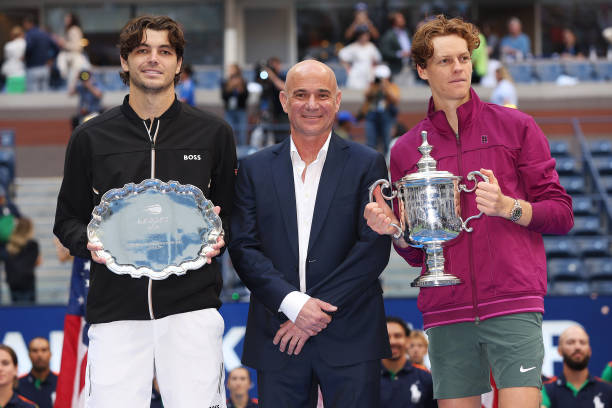 張揚(yáng)直播間特別節(jié)目:對(duì)話前國(guó)手,分享職業(yè)網(wǎng)球心路歷程