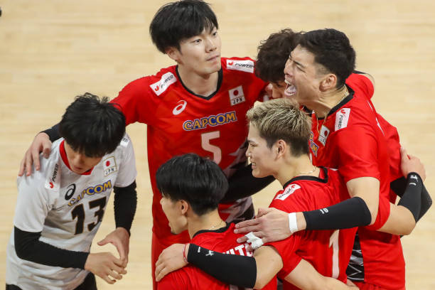 步法訓(xùn)練指南:如何提高場上移動(dòng)速度與靈活性