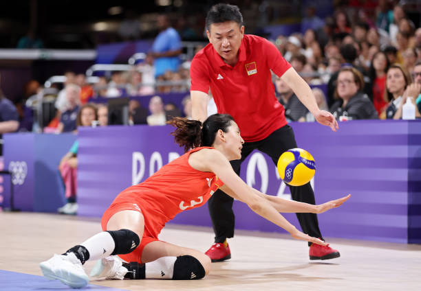 排球比賽中的發(fā)球時(shí)限:裁判鳴哨后的關(guān)鍵8秒